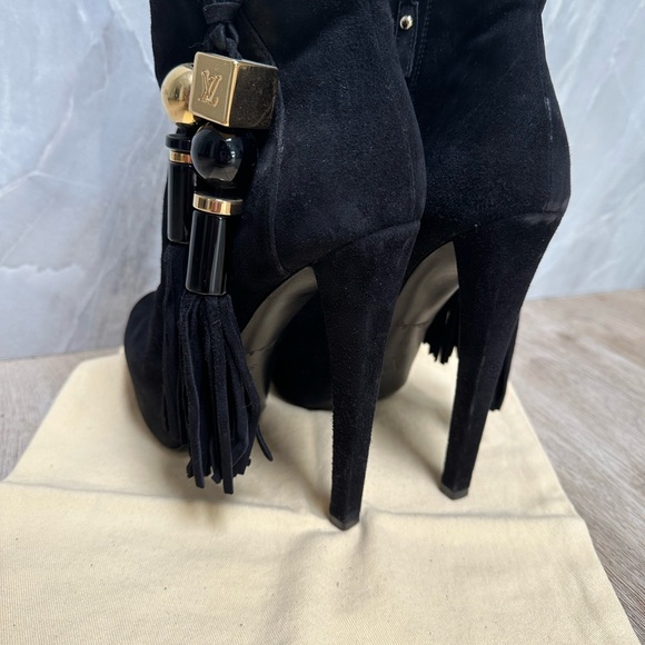 Louis Vuitton heels boots - Picture 3 of 4